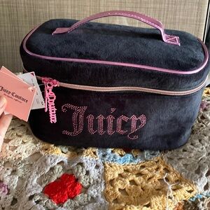 Juicy Couture cosmetic bag new with tags 🍩